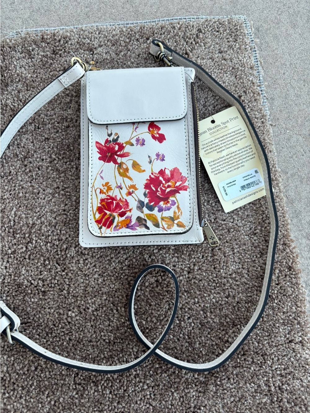 NWT Patricia Nash Cream Leather RFID Card Wallet Crossbody - Picture 2 of 10